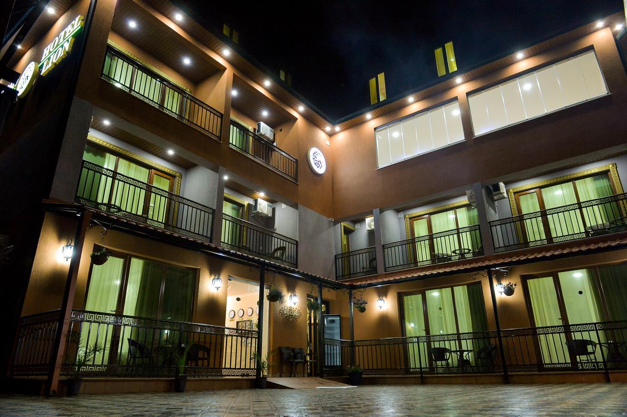 Hotel Lion Ureki Exteriér fotografie